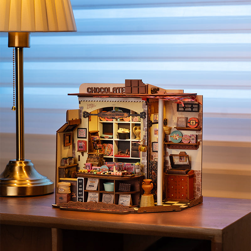 Rolife Henry's Chocolate : maison miniature à monter soi-même