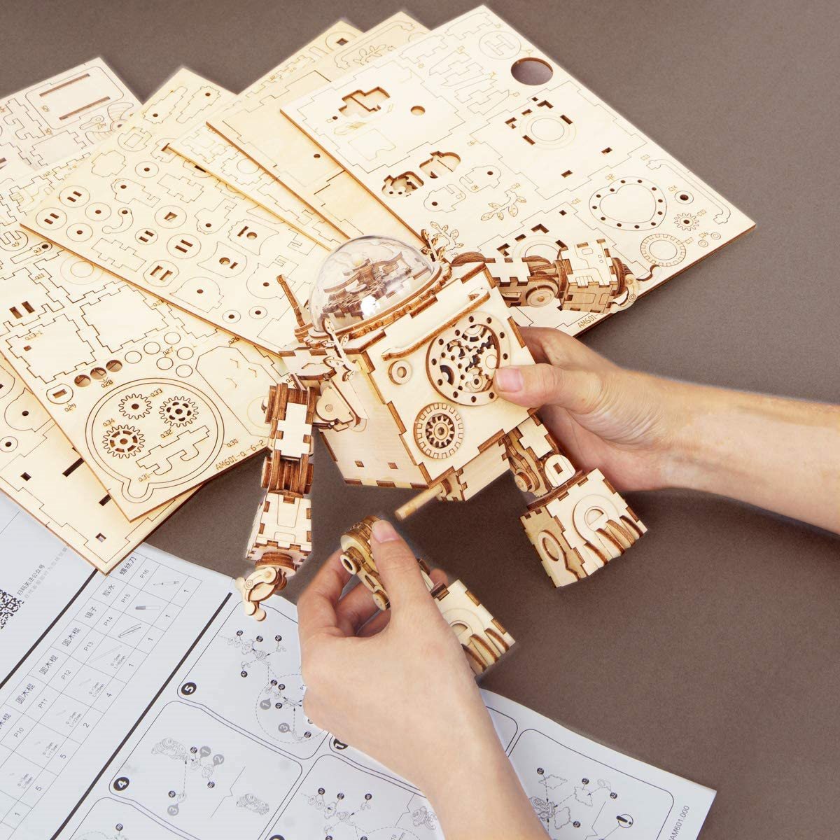 Puzzle en Bois 3D ROKR Robot Orphée