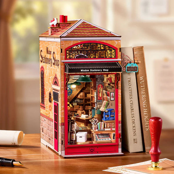 Rolife Wisdom Stationery Shop Kit de diorama (Book Nook)