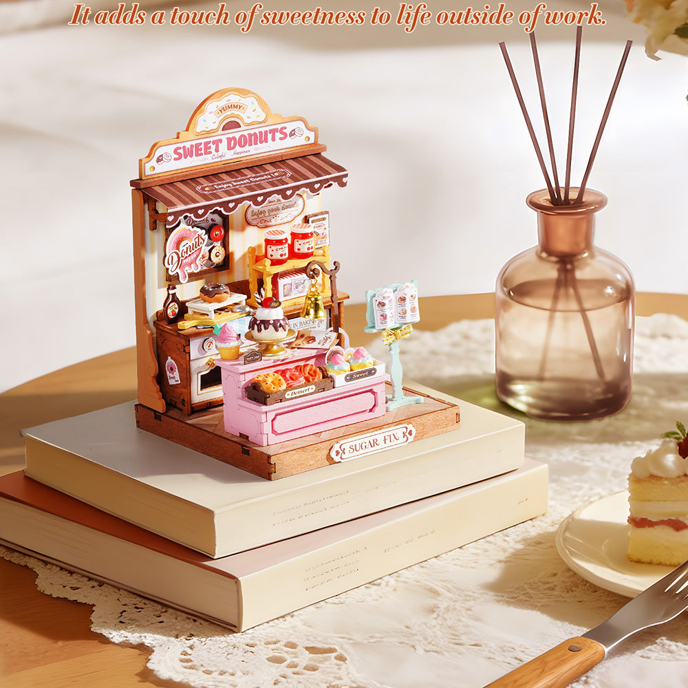 Miniature maison DIY "Sweetie's Donut Shop" de Rolife