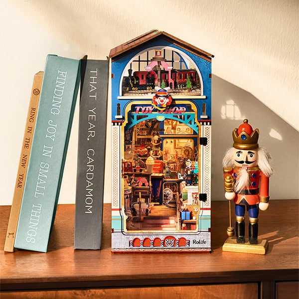 Miniature d'angle de bibliothèque Rolife Treasure Toy Shop à monter soi-même